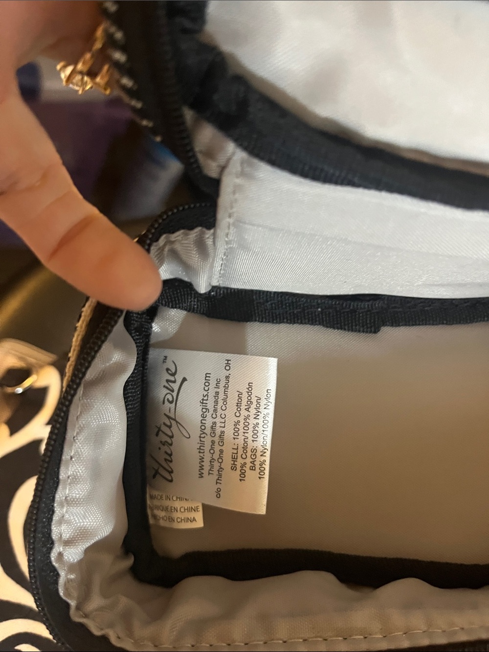 thirty-one Black and Cream Patterned Cosmetic Pouch Trio great condition 38 - Picture 8 of 8